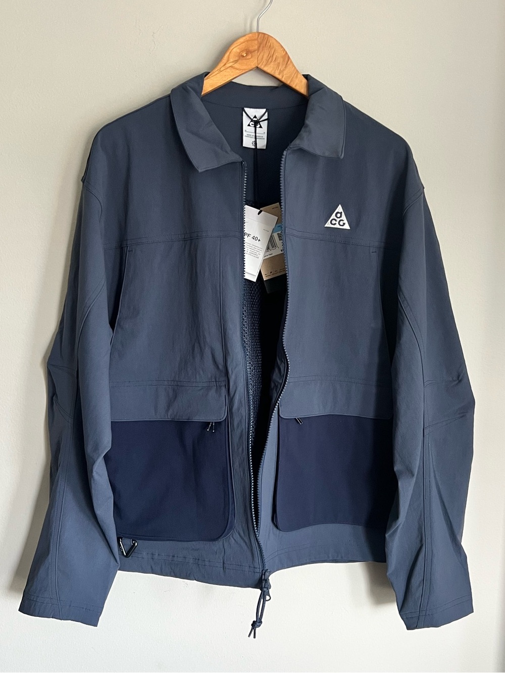 NIKE Men’s ACG UV Smith Summit Jacket Size M